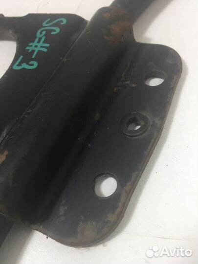 Распорка переднего подрамника