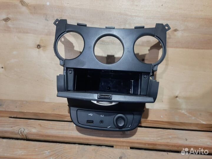 Накладка на торпедо (консоль) нижняя SsangYong 2