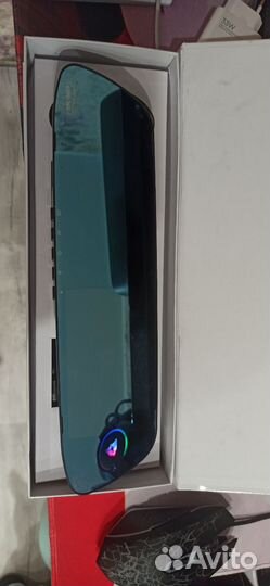 Видеорегистратор с камерой заднего вида на зеркало