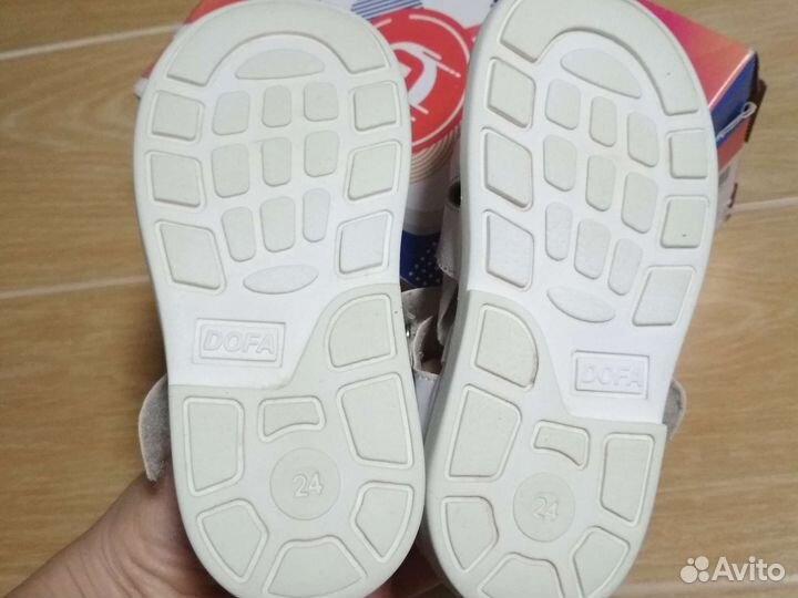 Босоножки для девочки 24 размер