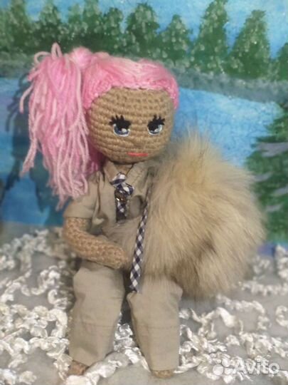 Кукла в шубке