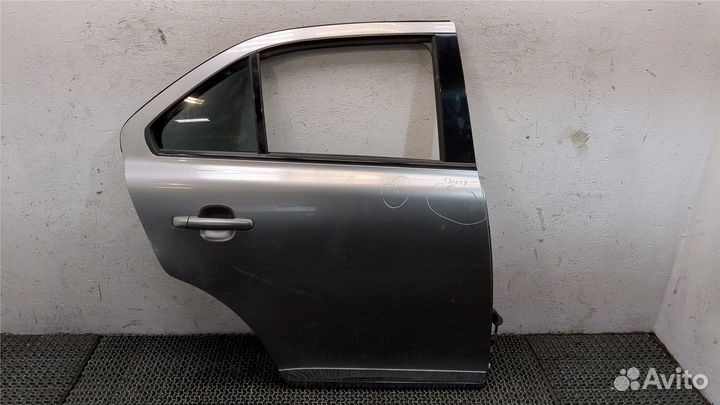 Стекло форточки двери Suzuki Kizashi, 2012