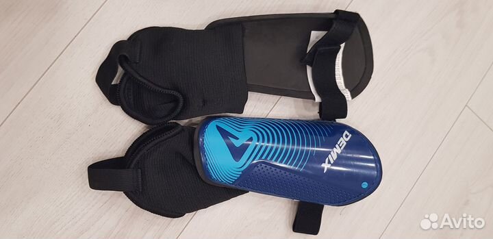 Щитки футбольные детские