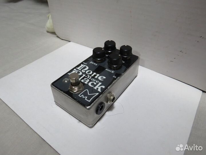 Гитарная педаль эффектов от Menatone