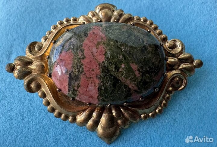 Брошь унакит позолота времен СССР винтаж