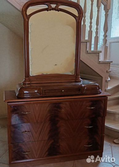 Зеркало трельяж