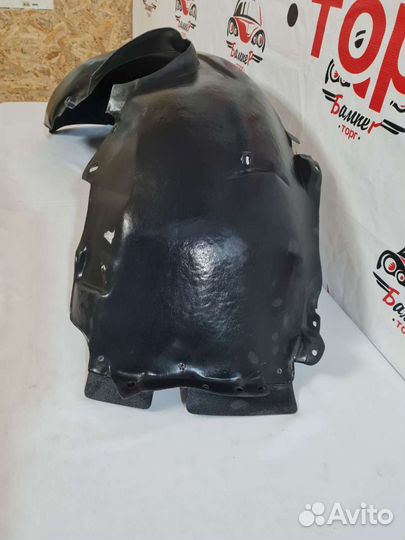 Подкрылок передний Ford Focus 2 2005-2011 г. в