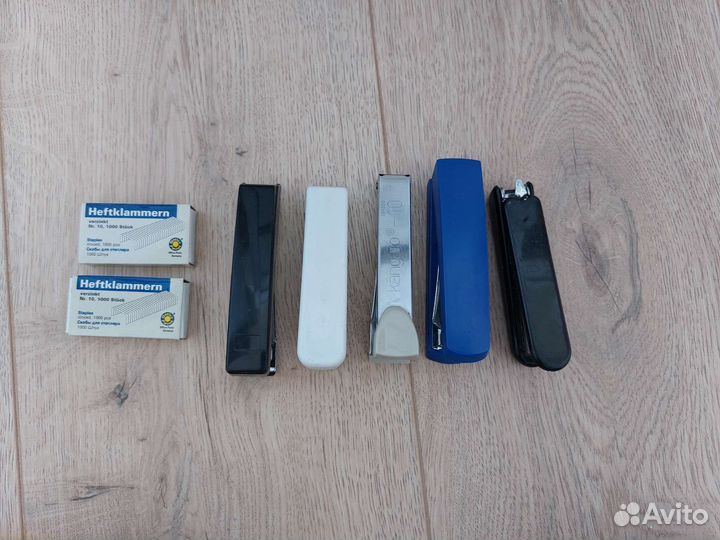 Степлер канцелярский +скобы