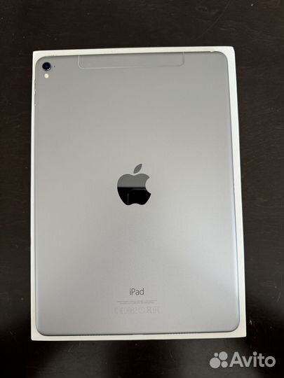 Apple iPad Pro 9.7