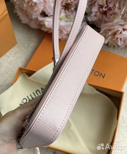 Сумка женская Louis Vuitton Easy pouch