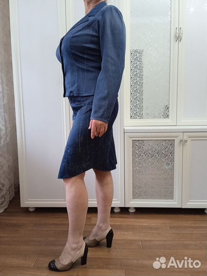 Костюм: пиджак, юбка