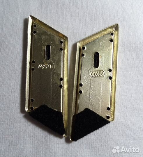 Петлицы черные, сукно