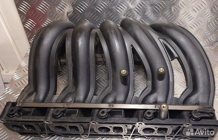 Впускной коллектор Mercedes C W203