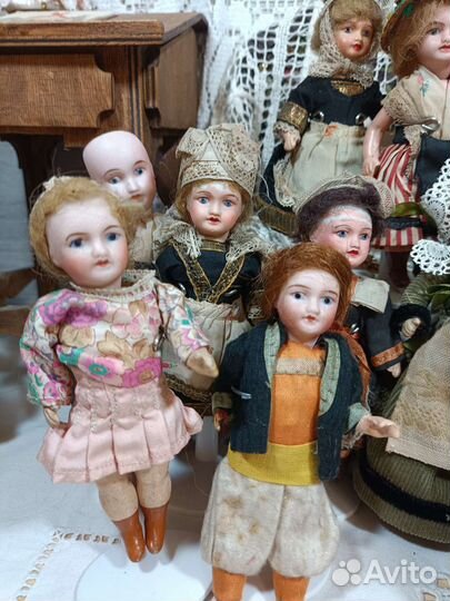 Маленькие антикварные куколки sfbj