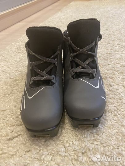 Лыжные ботинки размер 34