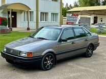 Volkswagen Passat 1.8 MT, 1992, 355 000 км, с пробегом, цена 420 000 руб.
