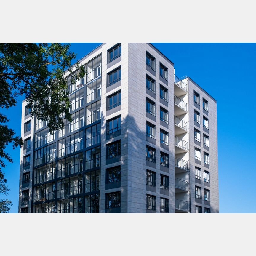 2-к. квартира, 65 м², 1/9 эт.