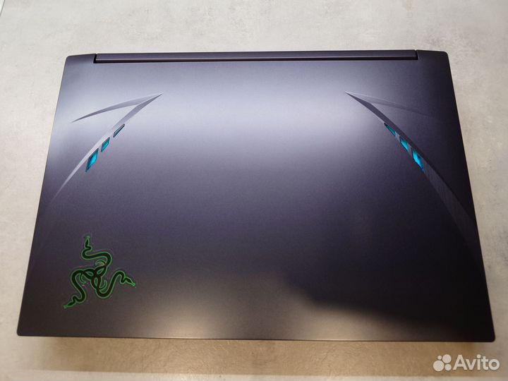 Ноутбук Hasee A7000 Ryzen 5 3600 16/512 RTX 2070