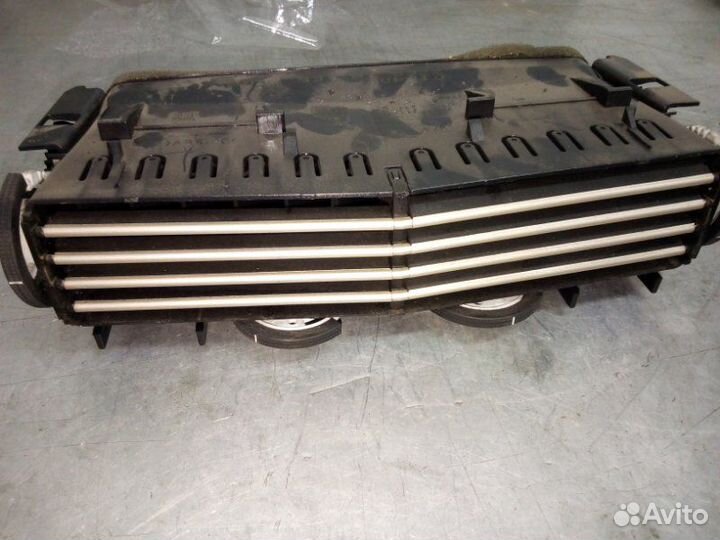 Дефлектор воздушный Opel Astra H хэтчбек Z16XER