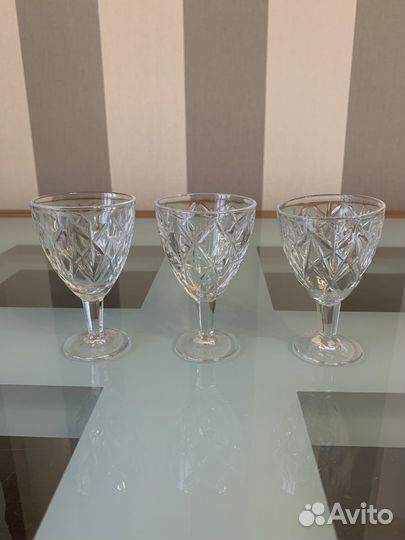 Хрустальные рюмки, цена за все