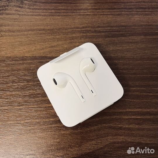 Наушники Apple Earpods Lightning (оригинал, новые)