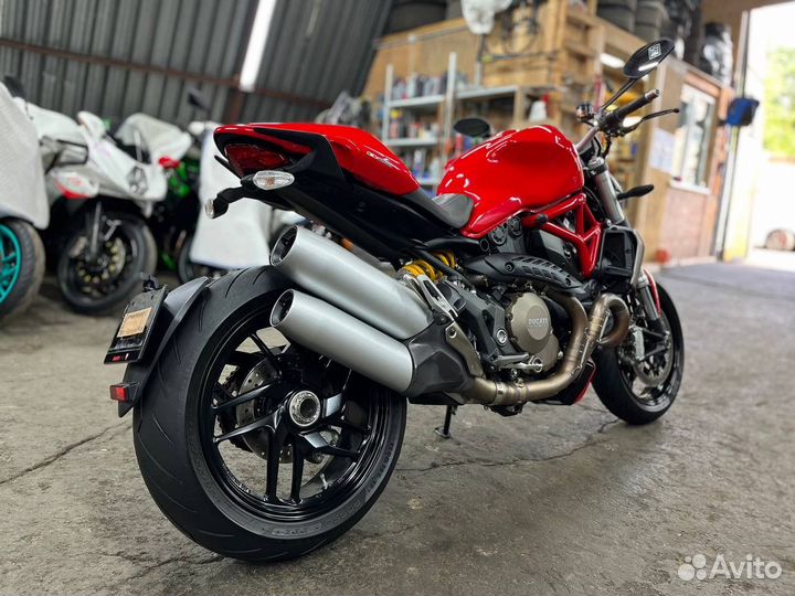 Ducati Monster 1200