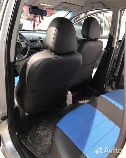 Автомобильные чехлы на Nissan Note (2005-2014)