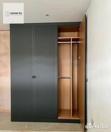 Шкаф распашной с фрезерованными фасадами