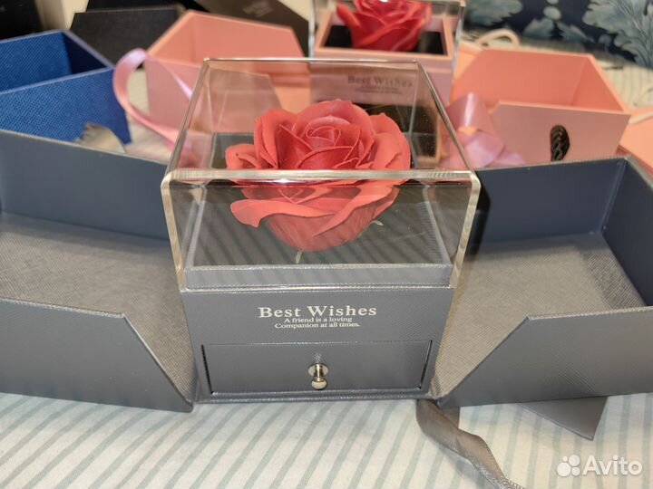 Подарочная шкатулка с розой