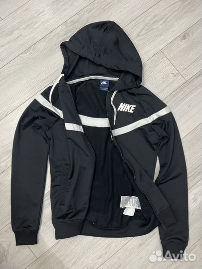 Женский спортивный костюм Nike