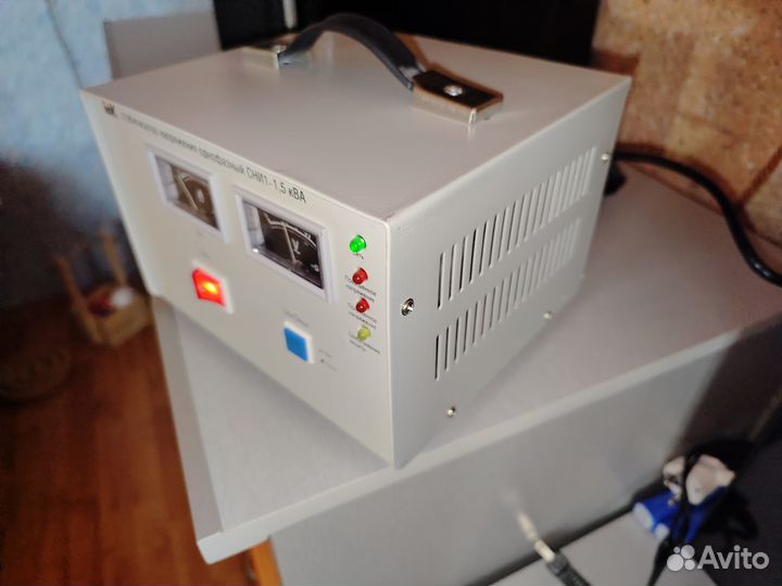 Понижающий трансформатор стабилизатор 100в,1500вА