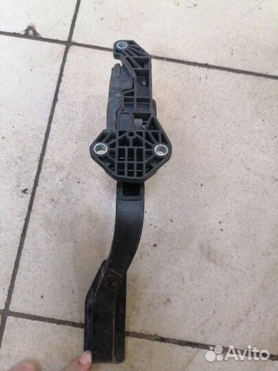 Педаль газа Suzuki Grand Vitara