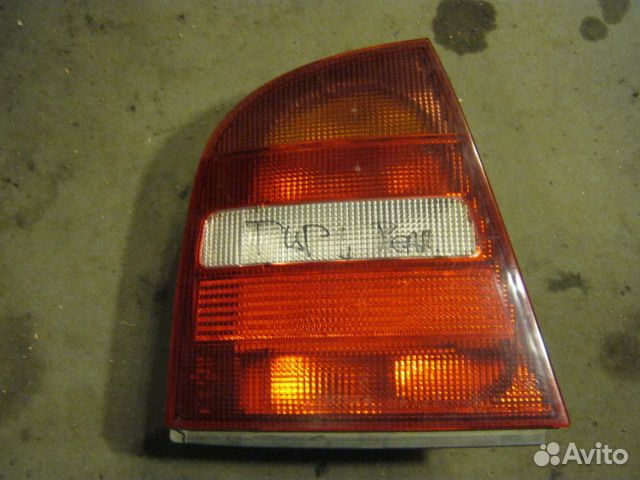 Фонарь задний Octavia Tour (A4 1U)