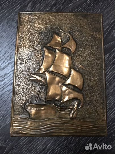 Чеканка парусник