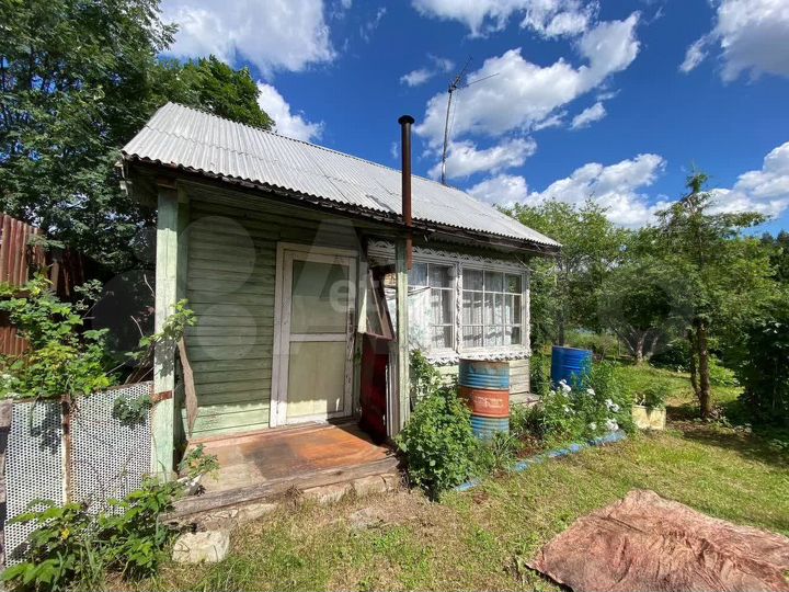 Дача 10 м² на участке 12 сот.