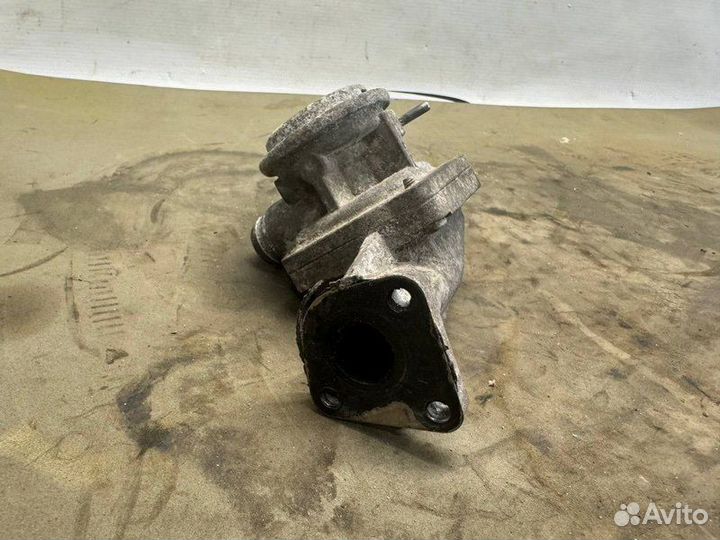 Клапан вентиляции картерных газов Mercedes-Benz