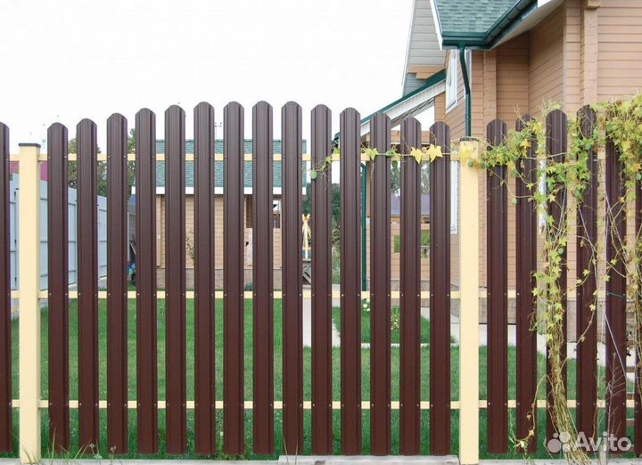 Забор из евроштакетника под ключ