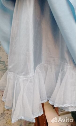 Платье праздничное