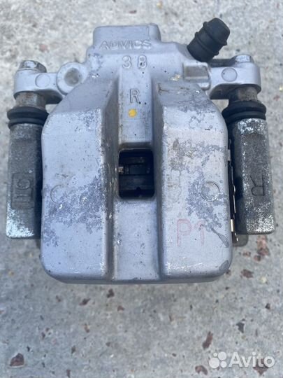 Суппорт задний на toyota rav 4