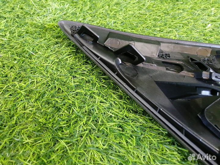 Решетка в бампер левая Lexus Nx200 Z10 2018