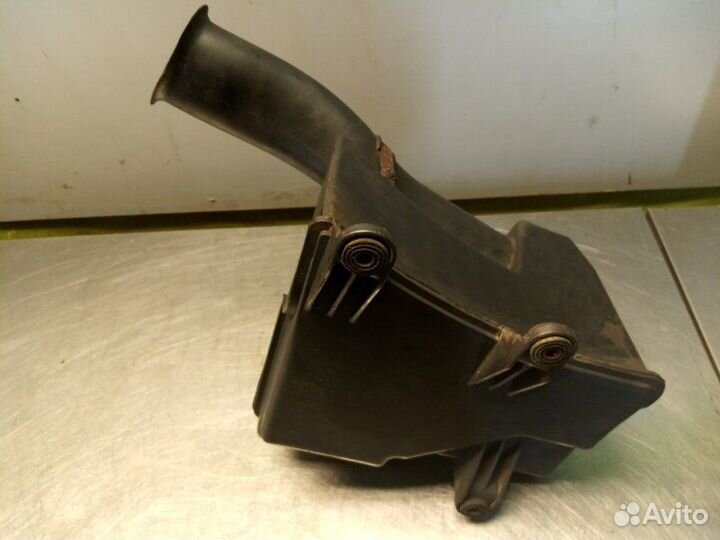 Резонатор воздушного фильтра Daewoo Leganza klav