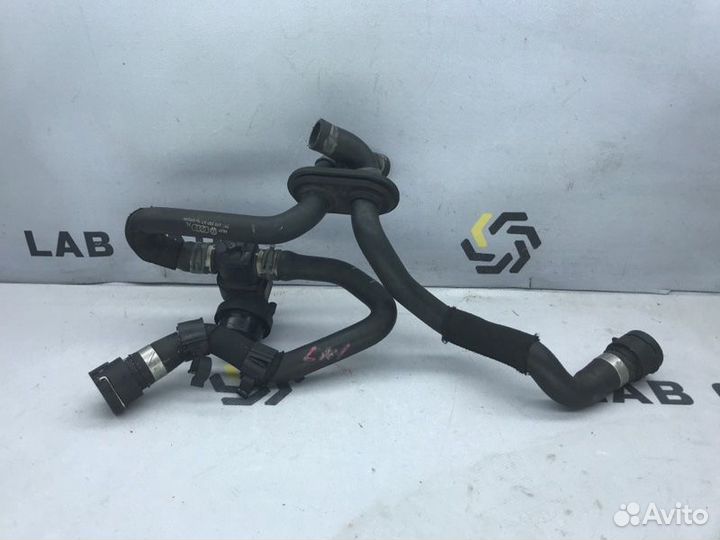 Патрубок системы охлаждения Audi A4 B8 cdhb 1.8