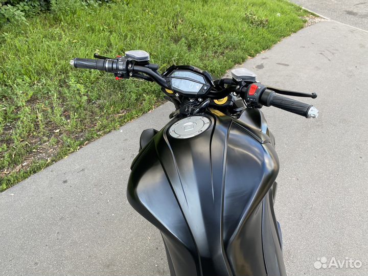 Электромотоцикл Kawasaki Z1000