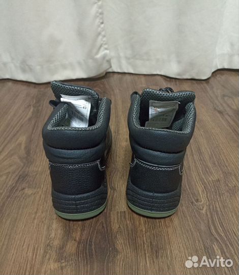 Ботинки демисезонные