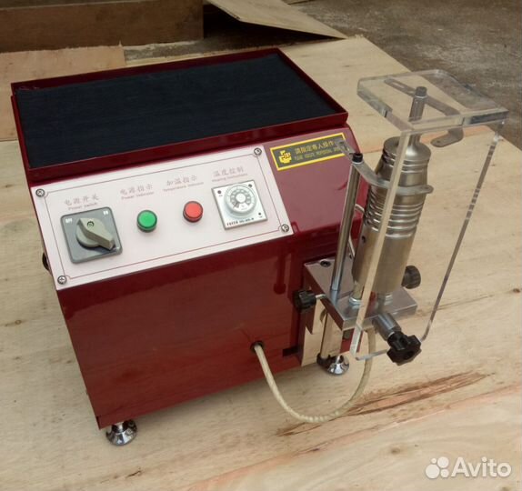 Машина для обжига уреза (торца сумок)