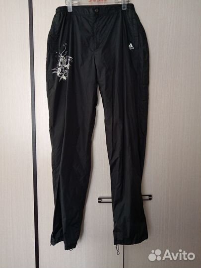 Продам женский спортивный костюм бу