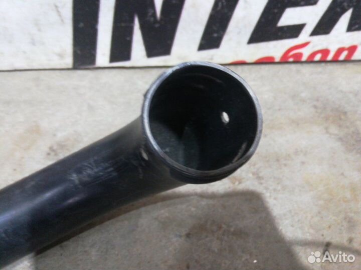 Патрубок воздушного фильтра Renault Logan 2011