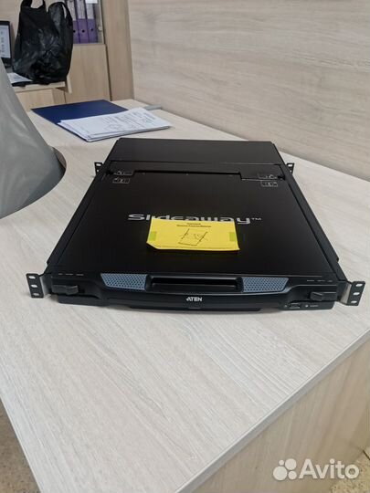 KVM переключатель atan CL5800N-ATA-RG (консоль)