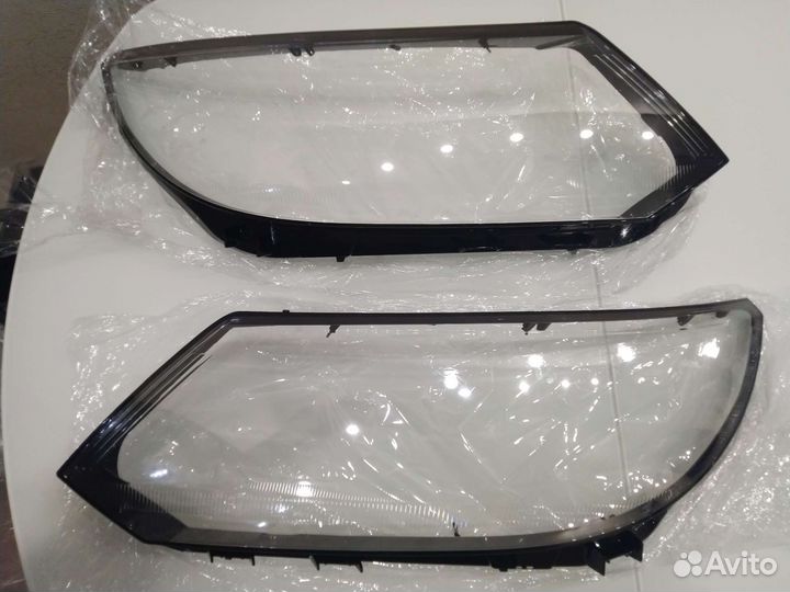 Стекло фары Фольксваген Тигуан 1