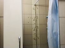 Шкафчик с зеркалом в ванную бу левый
